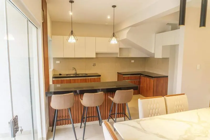 Casa amoblada de 3 dormitorios en venta en la Zona Norte: foto 1 de 13
