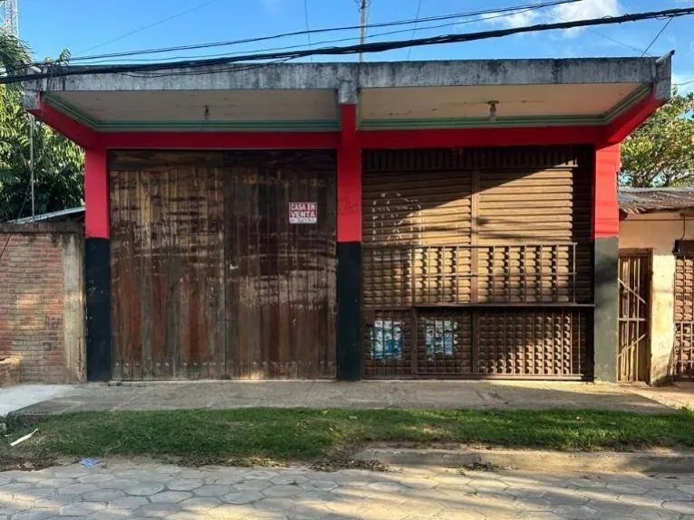 Casa con dos tiendas en venta en la av. Jenecherú, 7mo anillo: foto 1 de 7