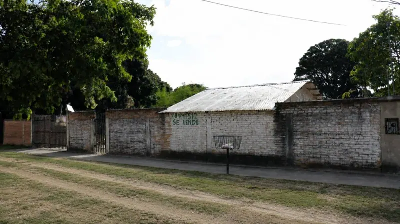 Terreno de 598,25 m² en venta en la Zona Sur, San Aurelio: foto 1 de 3