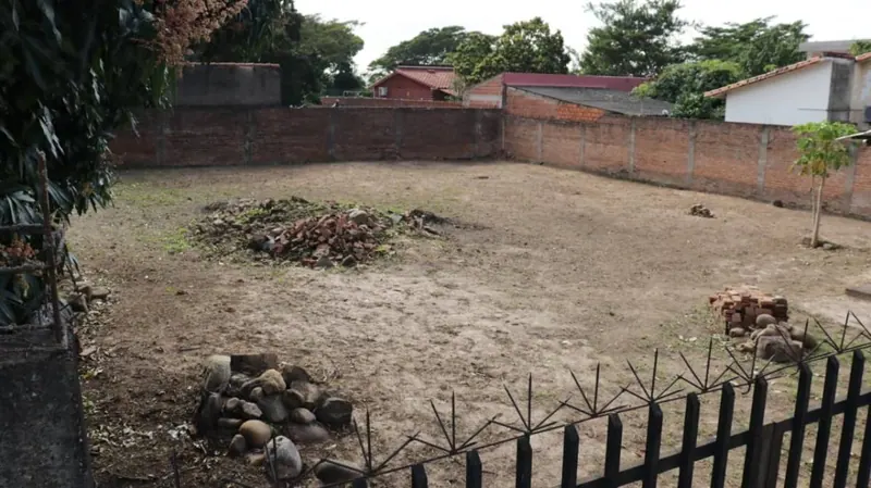 Terreno de 598,25 m² en venta en la Zona Sur, San Aurelio: foto 2 de 3