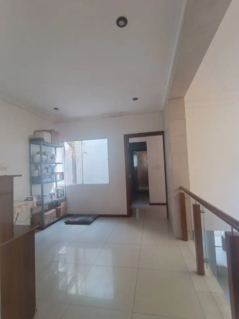 Casa de 4 dormitorios en venta en la Av. Alemana, Zona Norte: foto 4 de 9