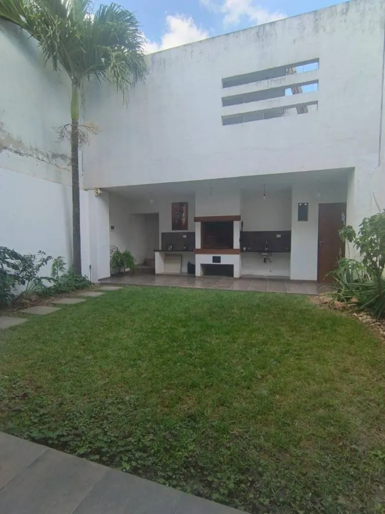 Casa de 4 dormitorios en venta en la Av. Alemana, Zona Norte: foto 9 de 9