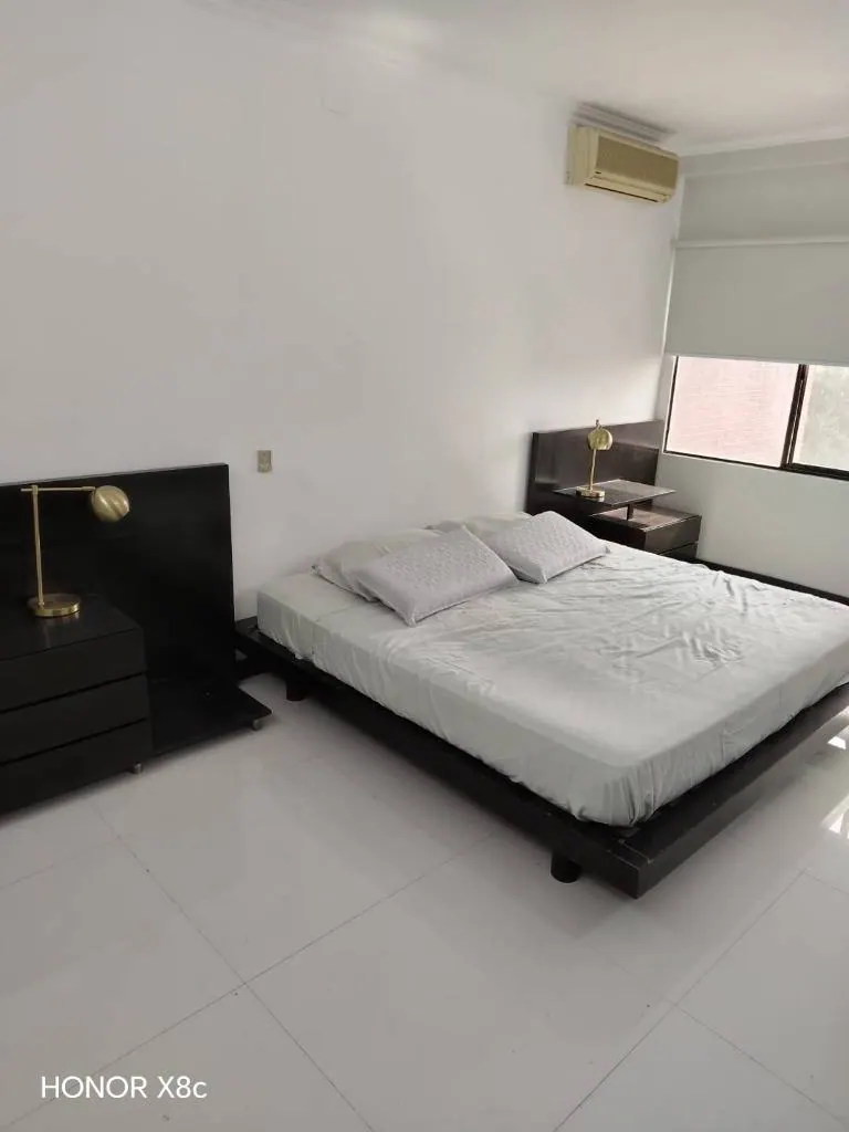 Furnished 322 m² apartment for sale in the Vista Bella gated community: foto 4 de 14