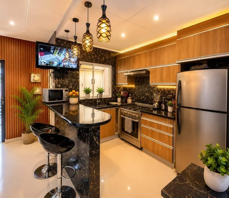 Casa con uso comercial en venta sobre la av. Beni, Zona Norte: foto 4 de 10
