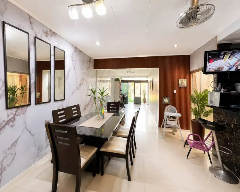 Casa con uso comercial en venta sobre la av. Beni, Zona Norte: foto 7 de 10