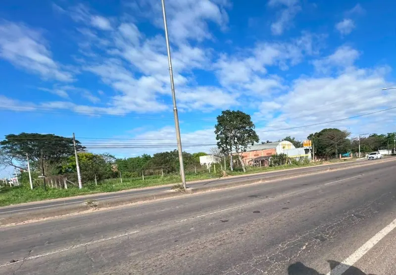 Terreno de 600 m² en venta en la Zona Este, carretera a Cotoca: foto 1 de 3