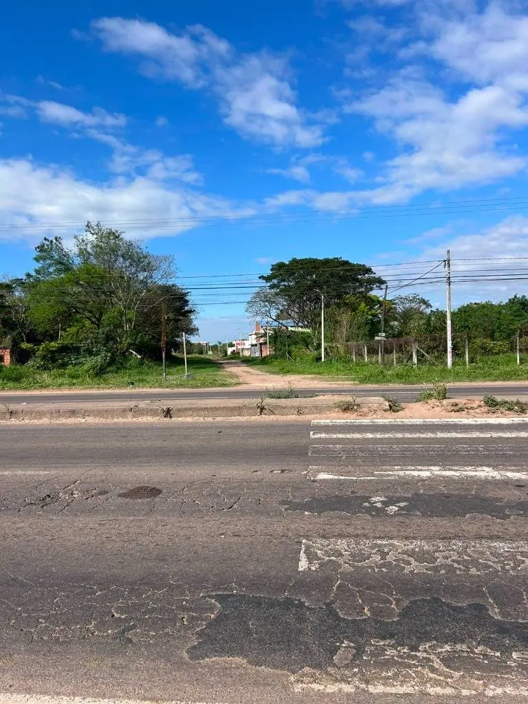 Terreno de 600 m² en venta en la Zona Este, carretera a Cotoca: foto 3 de 3