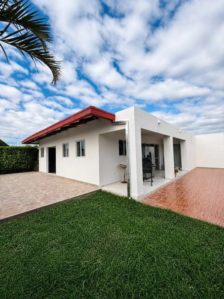 3-bedroom house for sale in the Santa Cruz gated community: foto 2 de 10
