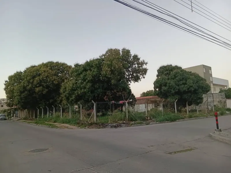 Corner lot for sale in Villa 1° de Mayo, 1,008 m²: foto 2 de 3