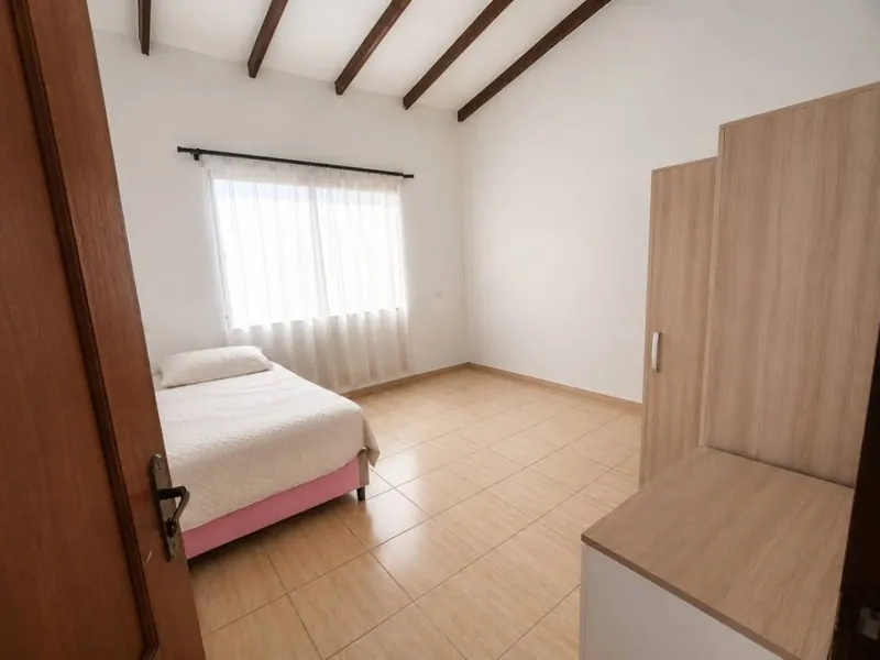 Casa de 8 dormitorios en venta en El Torno, terreno de 495 m²: foto 11 de 15