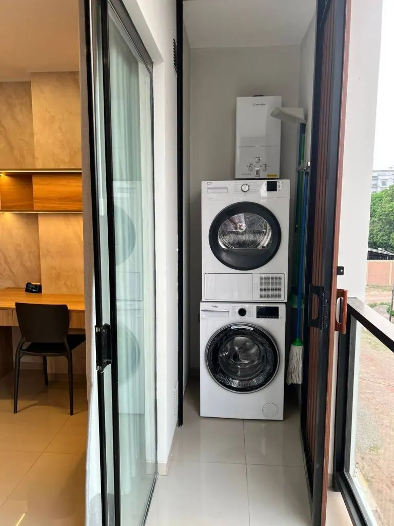 Departamento amoblado de 2 dormitorios en venta en el edificio RISE 1: foto 16 de 16