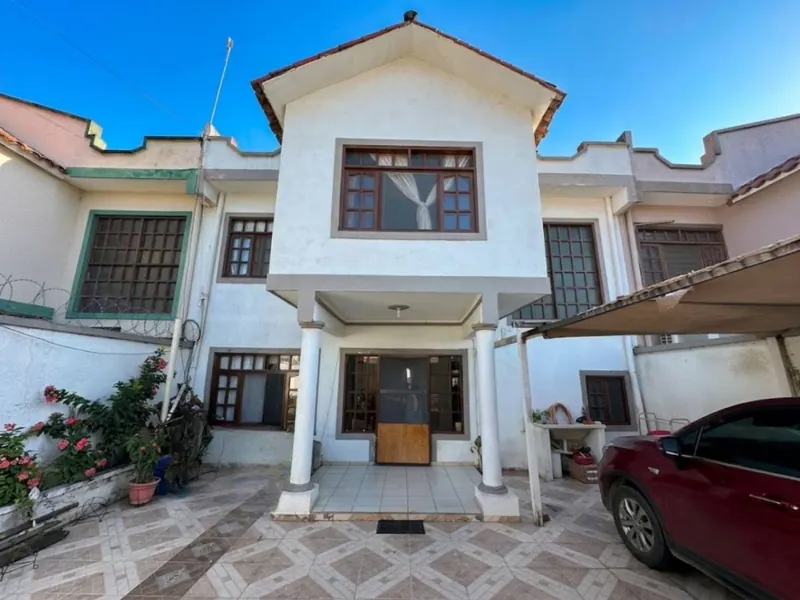 Casa con departamento independiente en venta en el Plan 3000: foto 3 de 18