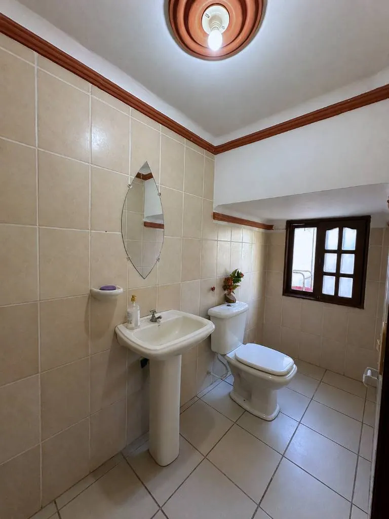 Casa con departamento independiente en venta en el Plan 3000: foto 7 de 18