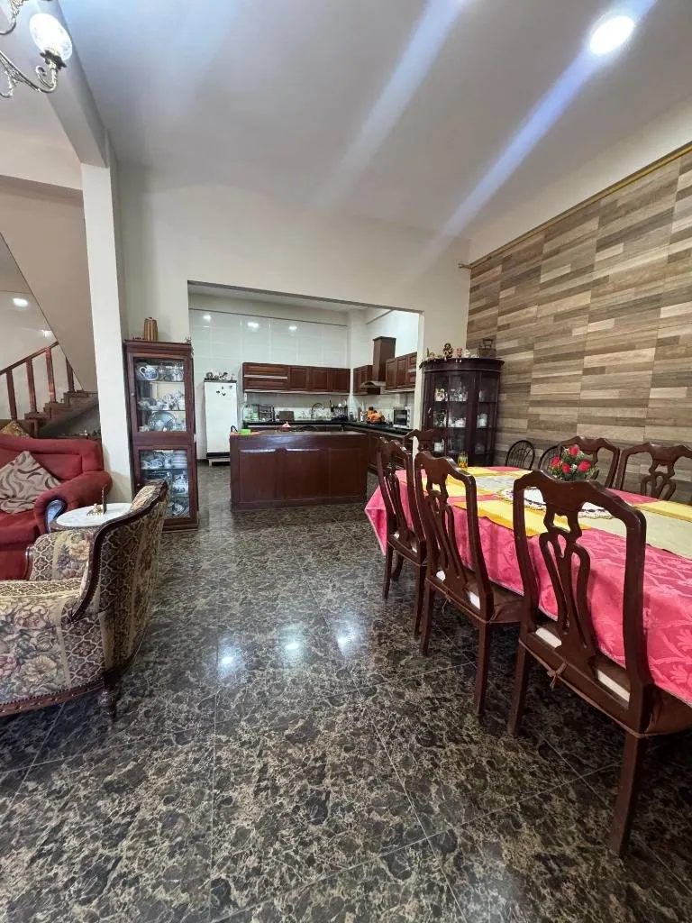 Casa en esquina en venta sobre el 5to Anillo, Zona Sur: foto 5 de 17