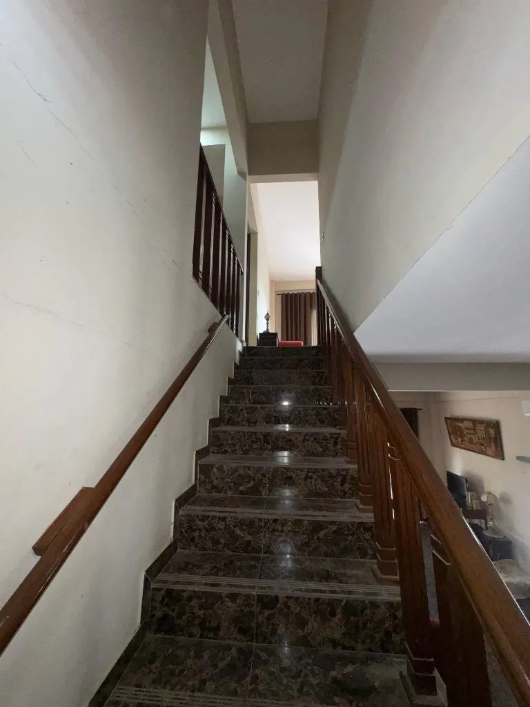 Casa en esquina en venta sobre el 5to Anillo, Zona Sur: foto 9 de 17