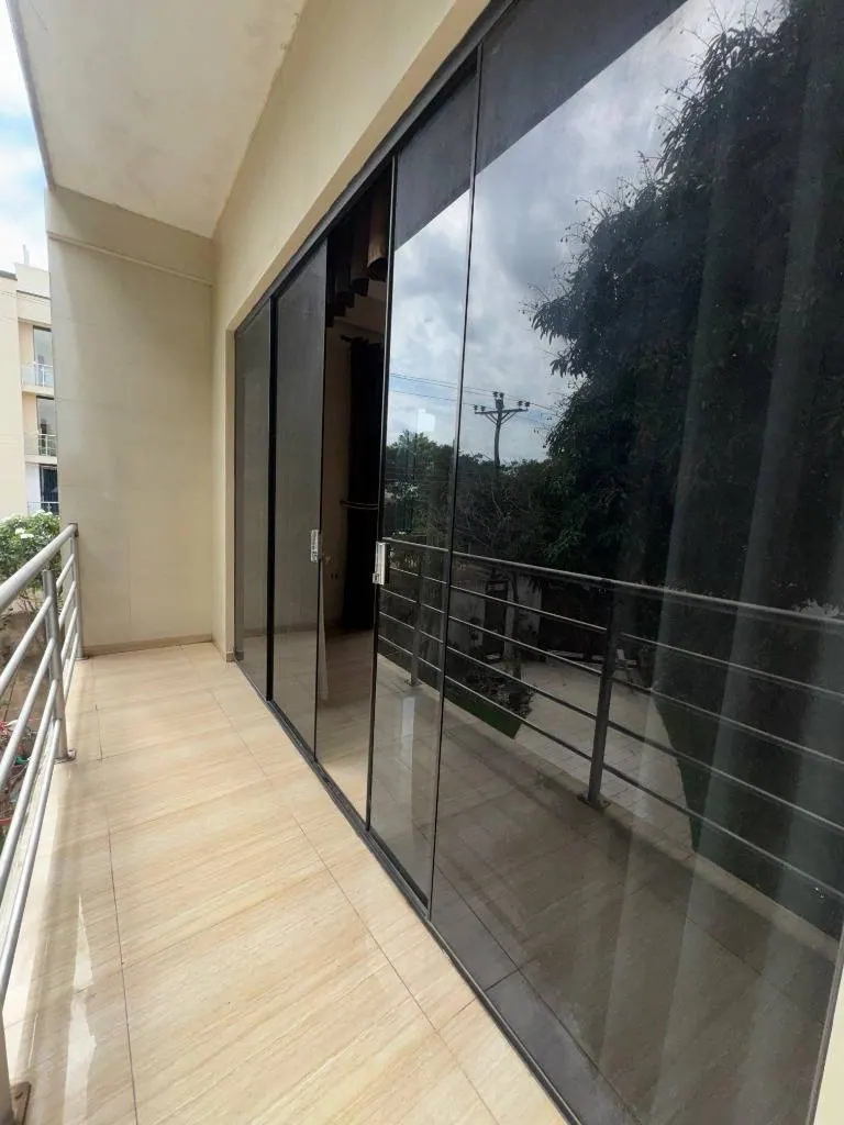 Casa en esquina en venta sobre el 5to Anillo, Zona Sur: foto 13 de 17