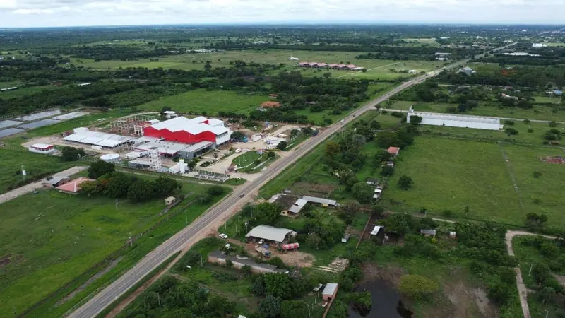 Commercial country property for sale on the Cotoca to Pailas highway: foto 4 de 11