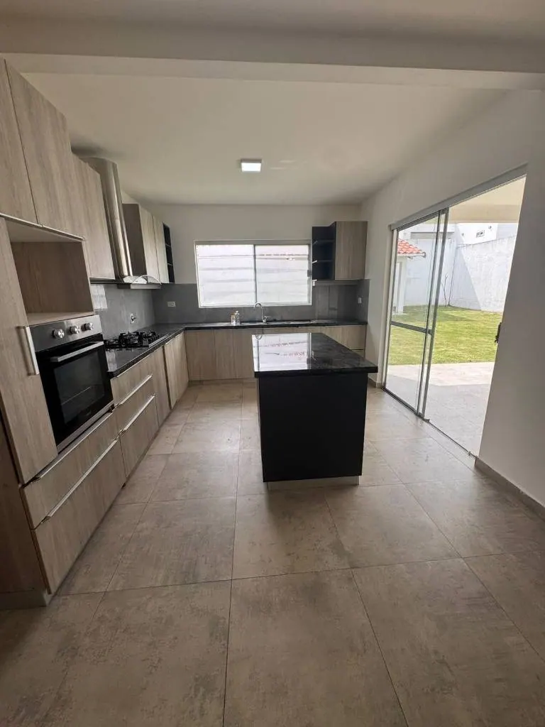 4-bedroom house for sale in Santa Cruz la Vieja, Urubó: foto 7 de 17