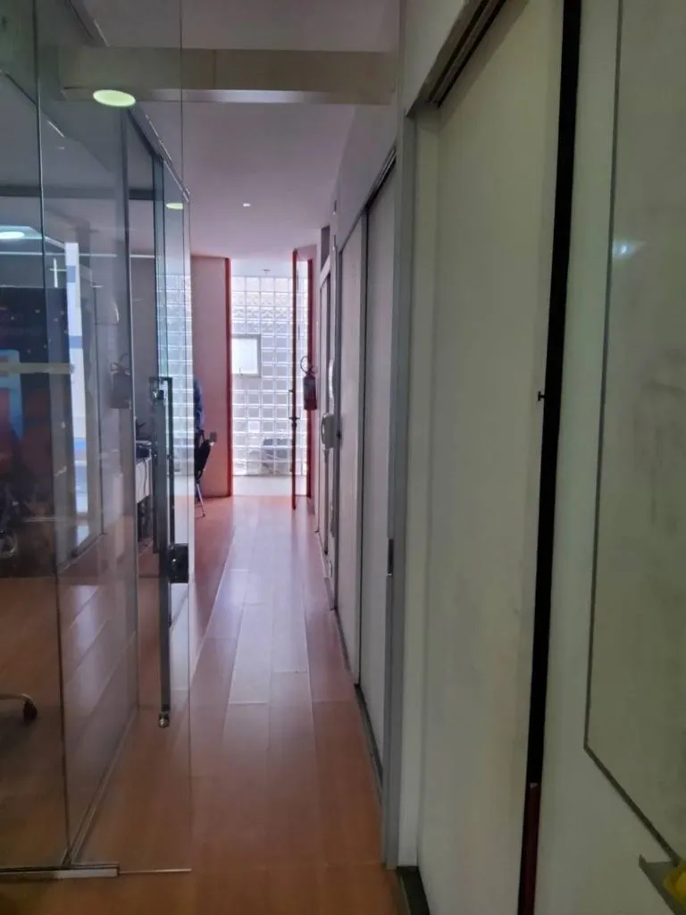 Oficina de 75 m² en alquiler en el edificio The Loft, Equipetrol: foto 5 de 13