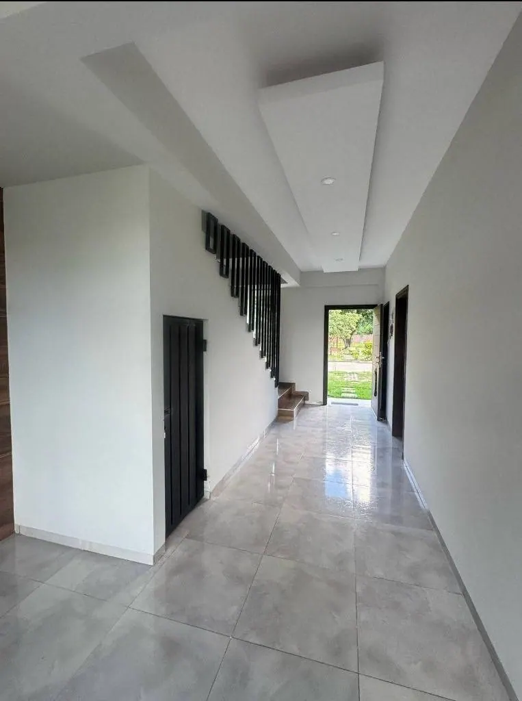 Casa de 3 dormitorios en venta en el condominio Icaraí, Zona Este: foto 4 de 10