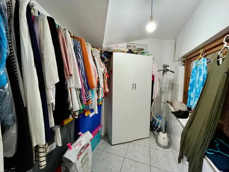 Casa de 4 dormitorios en venta en el Centro, uso comercial: foto 9 de 16
