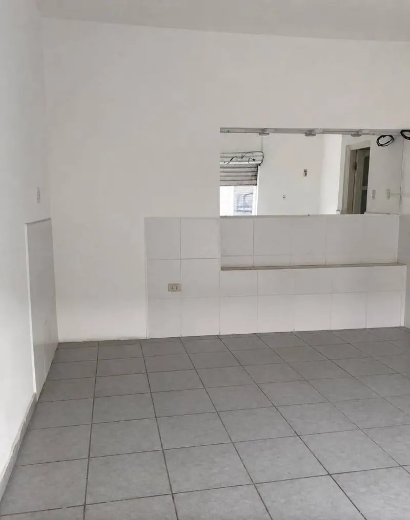 Local comercial de 30 m² en alquiler en el Centro, calle Rafael Peña