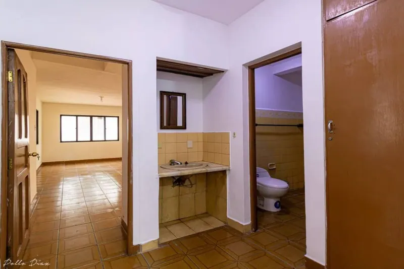 Commercial house for rent near the 3rd ring and Av. Alemana: foto 5 de 18