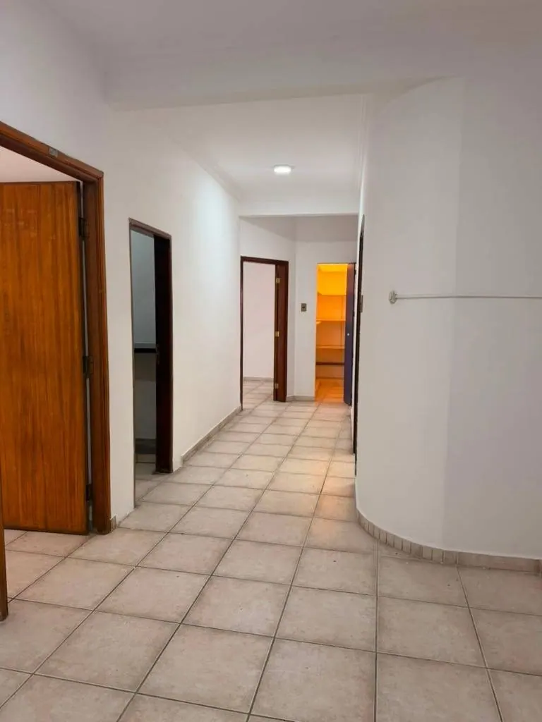 Commercial house for rent near the 3rd ring and Av. Alemana: foto 13 de 18