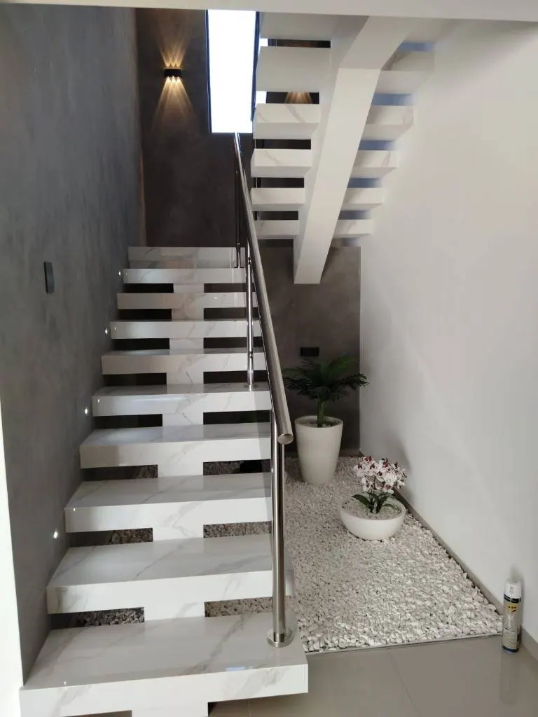 Casa amoblada a estrenar de 4 dormitorios en venta en la Zona Sur: foto 13 de 30