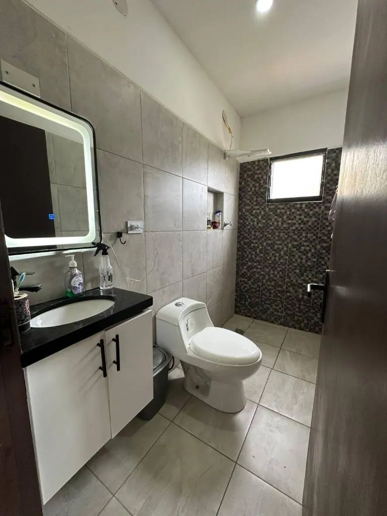 Casa amoblada a estrenar de 4 dormitorios en venta en la Zona Sur: foto 25 de 30