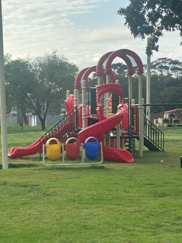Terreno de 280 m² en venta en la urbanización Los Olivos, Zona Norte: foto 5 de 6