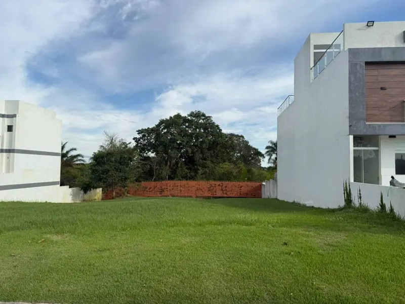 Terreno de 421,84 m² en venta en el condominio Florida 2, Urubó: foto 1 de 5