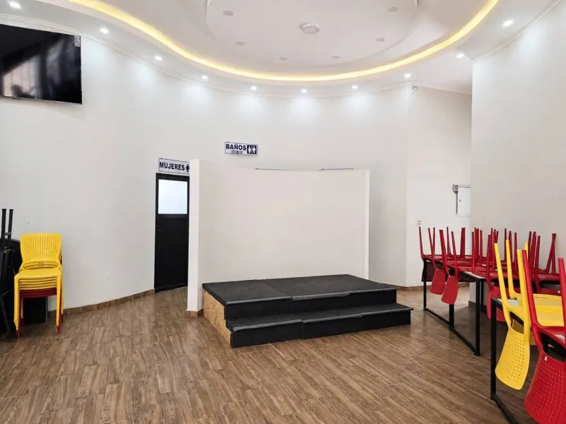 600 m² commercial space for sale in the South Zone: foto 11 de 16