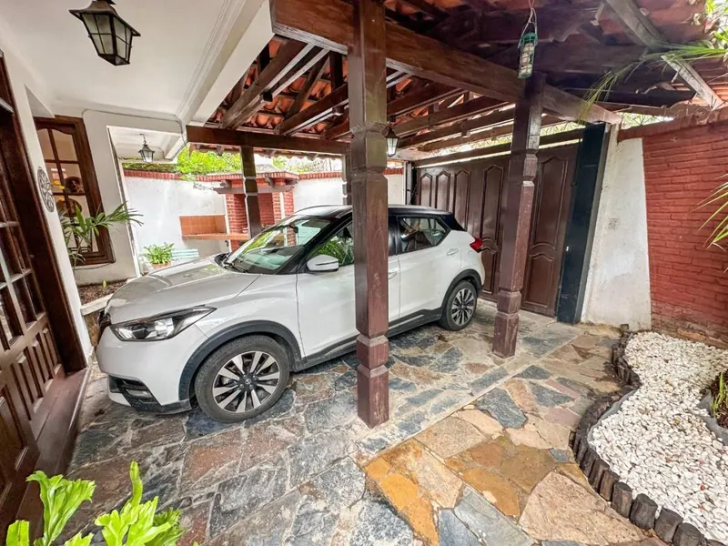 4-bedroom house for sale downtown with additional lot: foto 3 de 9