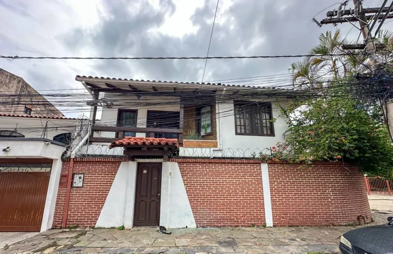 4-bedroom house for sale downtown with additional lot: foto 8 de 9