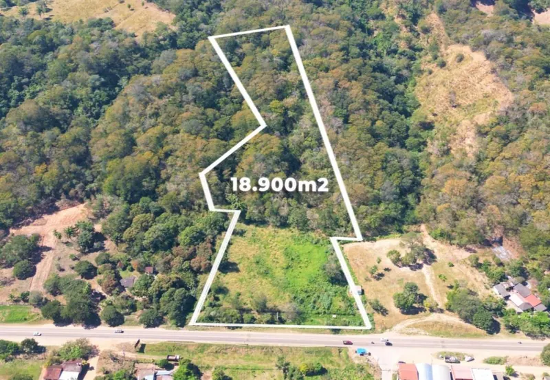 18,900 m² lot for sale on the highway, Limoncito km 37