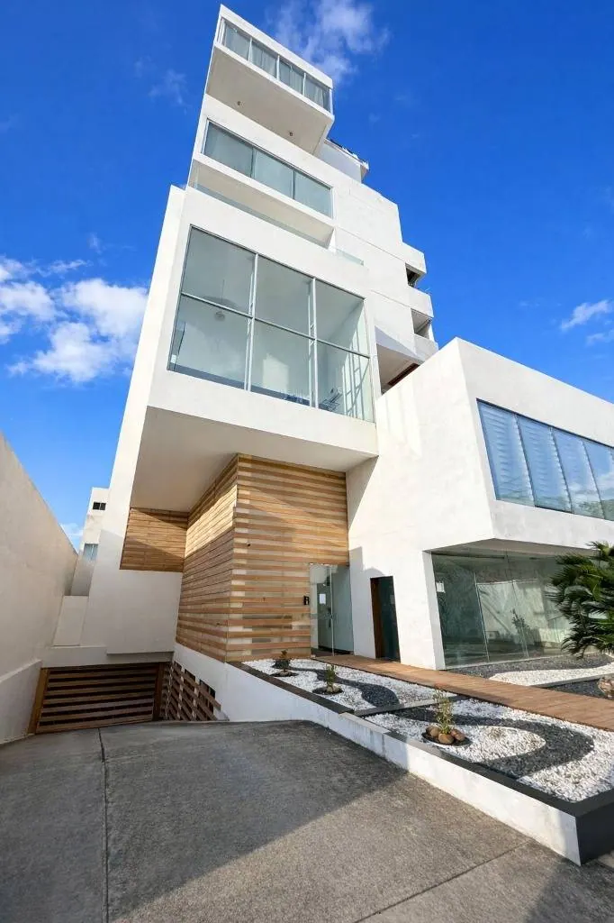 3-bedroom apartment for sale on Av. Los Cusis: foto 1 de 14