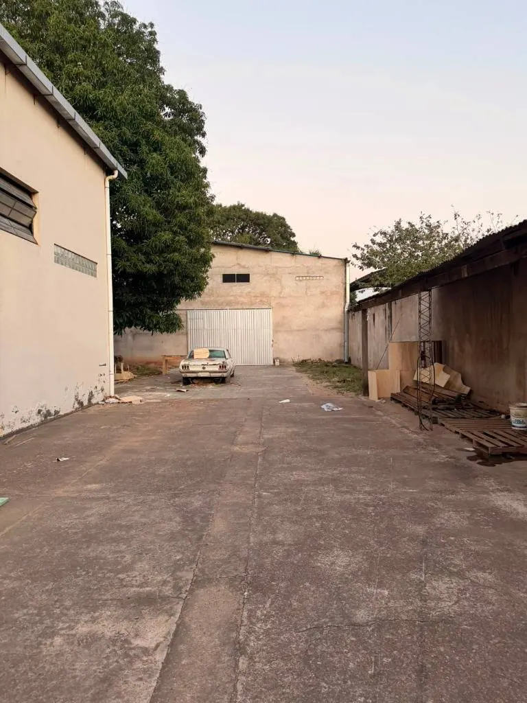 1,356.2 m² lot for sale on Av. Beni, North Zone: foto 1 de 4