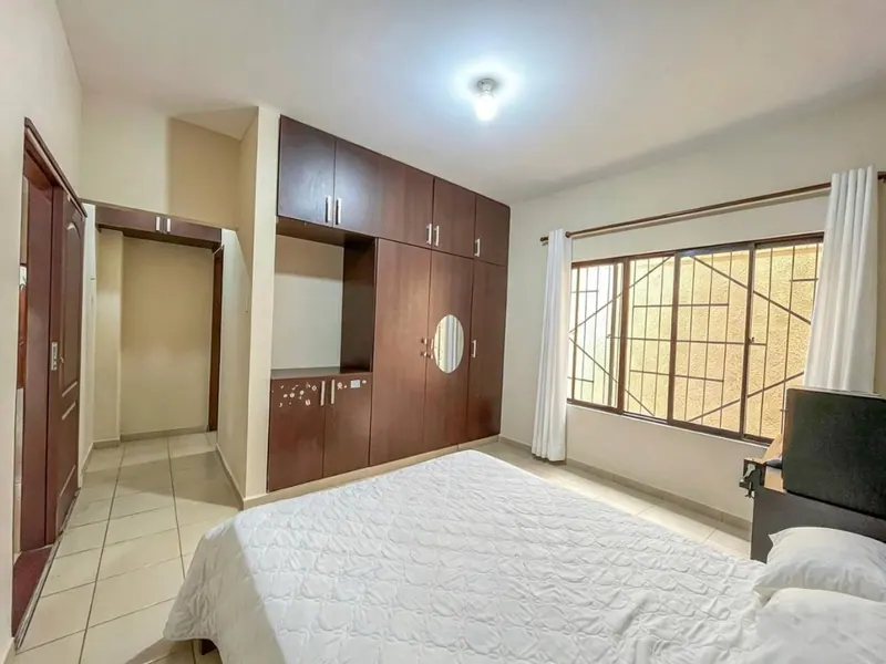 Casa con 4 departamentos independientes en venta en la Zona Norte: foto 5 de 9
