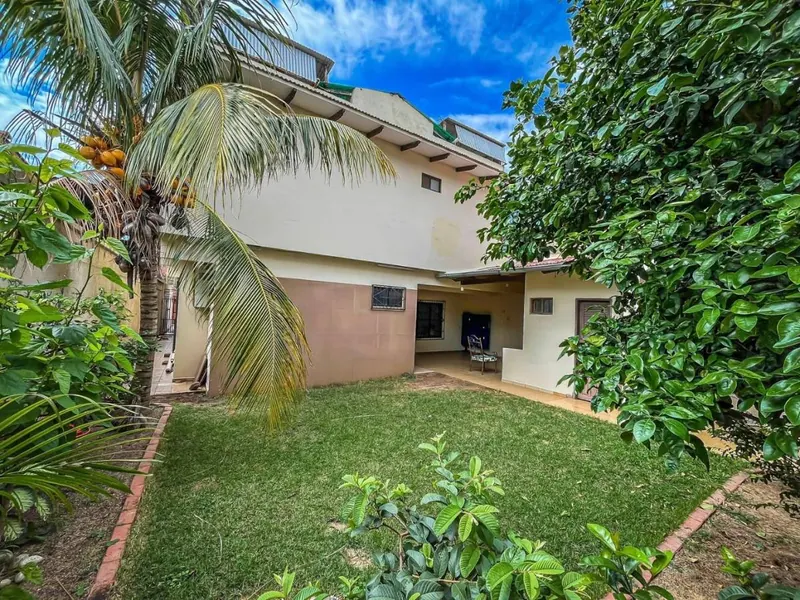 Casa con 4 departamentos independientes en venta en la Zona Norte: foto 8 de 9