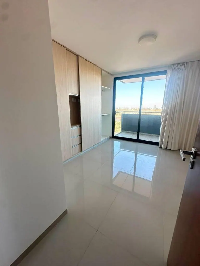 Departamento de 2 dormitorios en venta en In Tower Urubó: foto 7 de 12