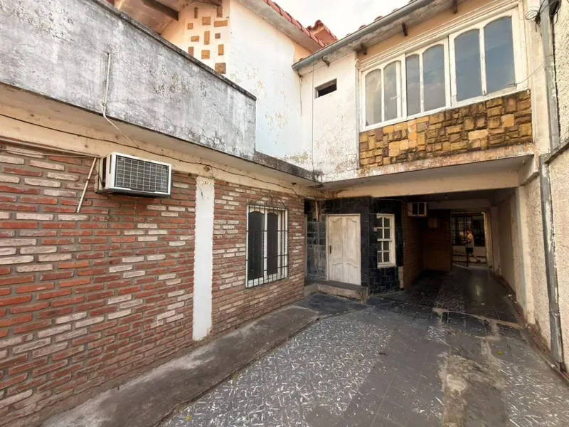 Casa con local comercial y dos viviendas en venta en la Zona Sur: foto 6 de 7