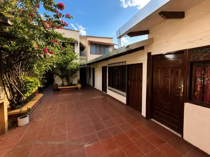 House with 3 apartments for sale on Av. Mutualista: foto 4 de 5