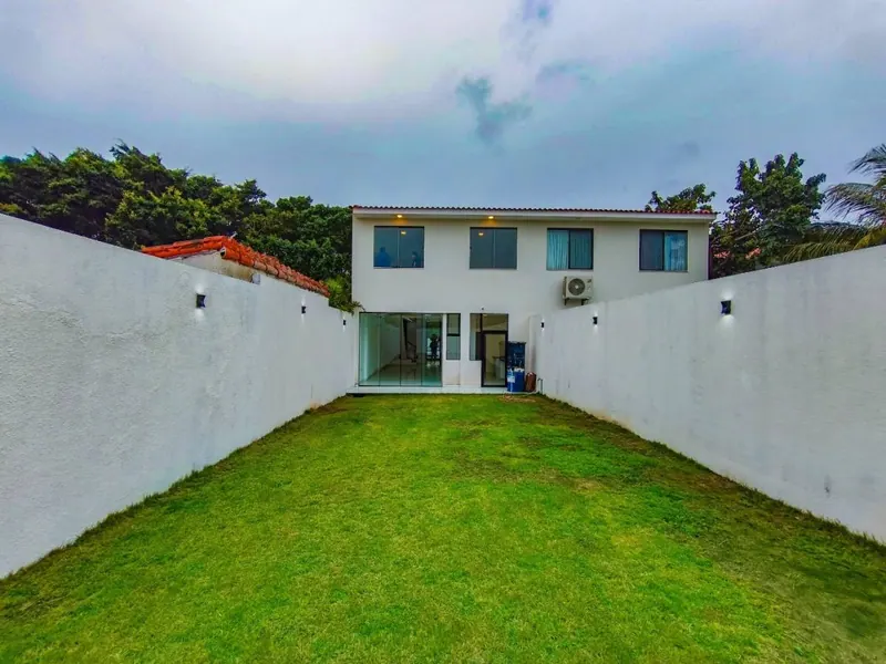 Casa en condominio de 3 dormitorios en venta en la Zona Este: foto 2 de 9