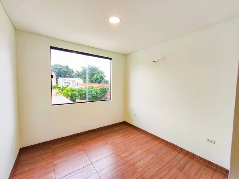 Casa en condominio de 3 dormitorios en venta en la Zona Este: foto 8 de 9
