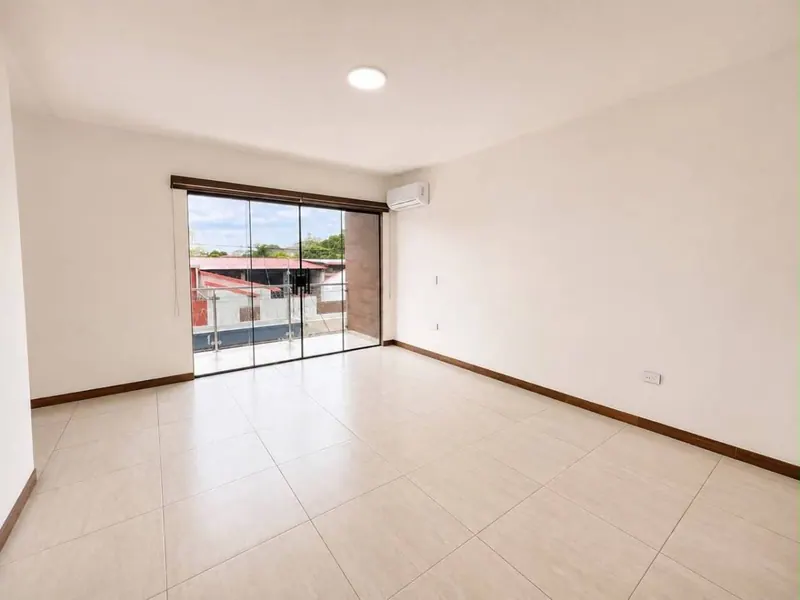 House for sale in the North Zone, km 8 ½ via Mainter: foto 3 de 12