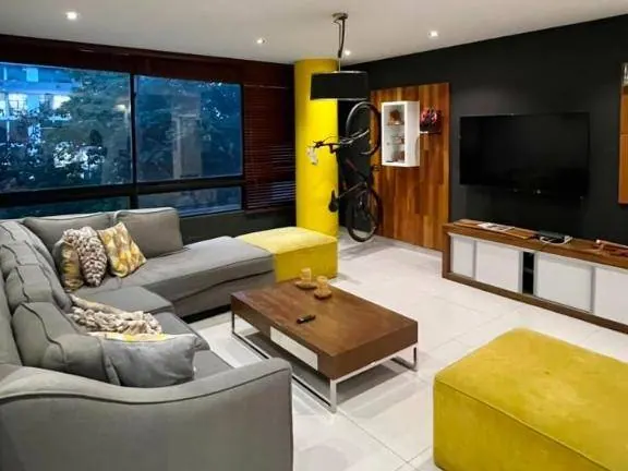 Departamento de 157,49 m² en venta en el edificio Dunas, Equipetrol: foto 1 de 7