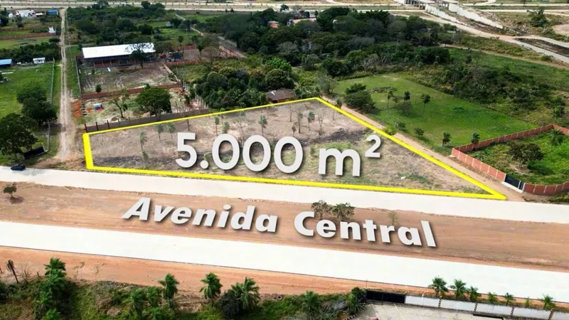 Terrenos en venta sobre la Av. Central, zona G77, 2.500 y 2.415 m²: foto 3 de 6