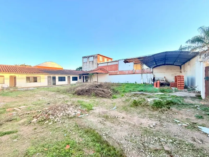 Terreno en esquina de 698 m² en alquiler en la Zona Oeste: foto 4 de 10