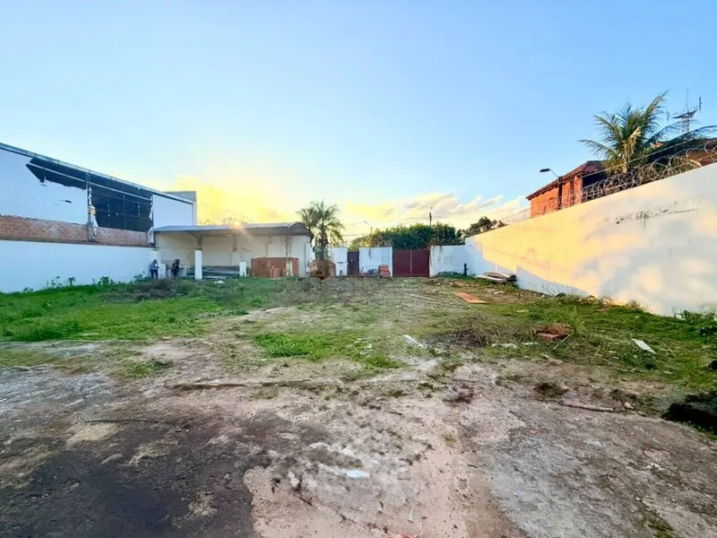 Terreno en esquina de 698 m² en alquiler en la Zona Oeste: foto 7 de 10